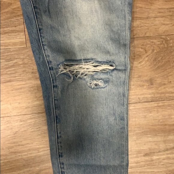 BlankNYC distressed jeans - Picture 3 of 8